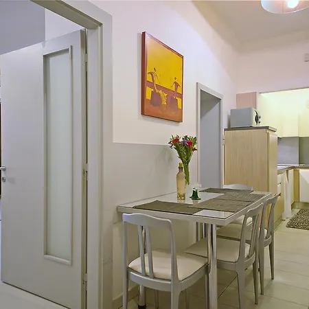 Nusle Apartament *